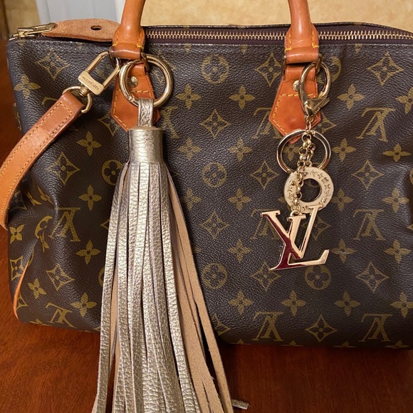 louis vuitton tassel bag